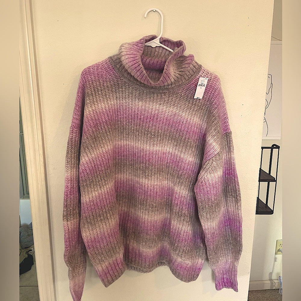 Gap NWT Sweater